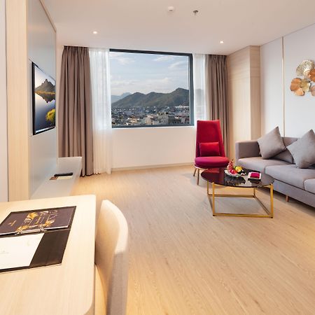 Dqua Hotel Nha Trang Exterior foto