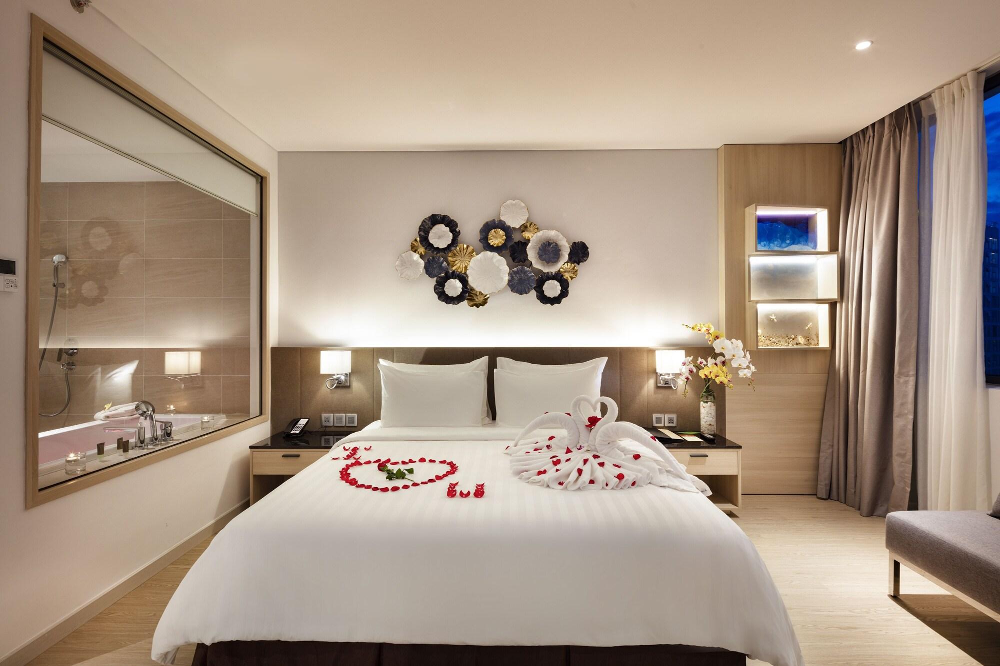 Dqua Hotel Nha Trang Exterior foto