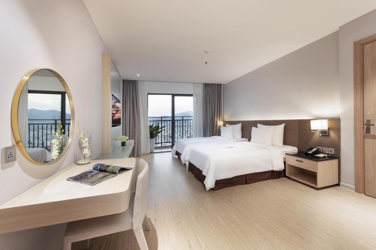 Dqua Hotel Nha Trang Exterior foto
