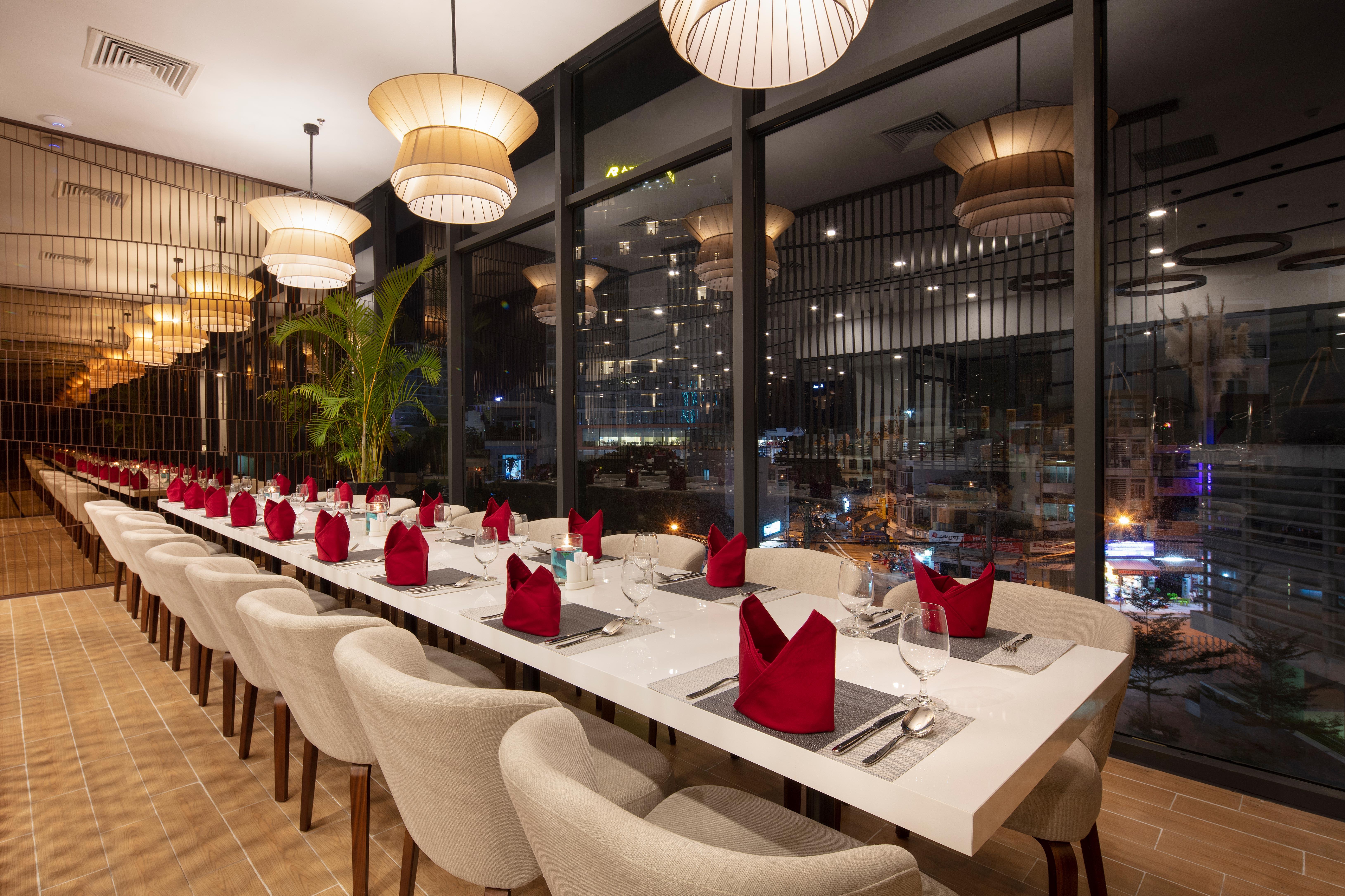 Dqua Hotel Nha Trang Exterior foto